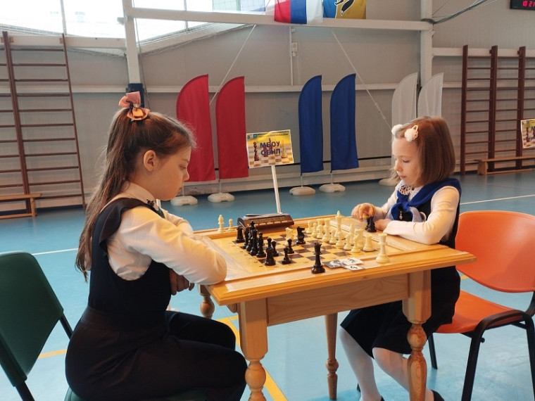 Лично-командное первенство по быстрым шахматам  среди учащихся 1-4-х классов общеобразовательных учреждений  на Кубок Главы города.